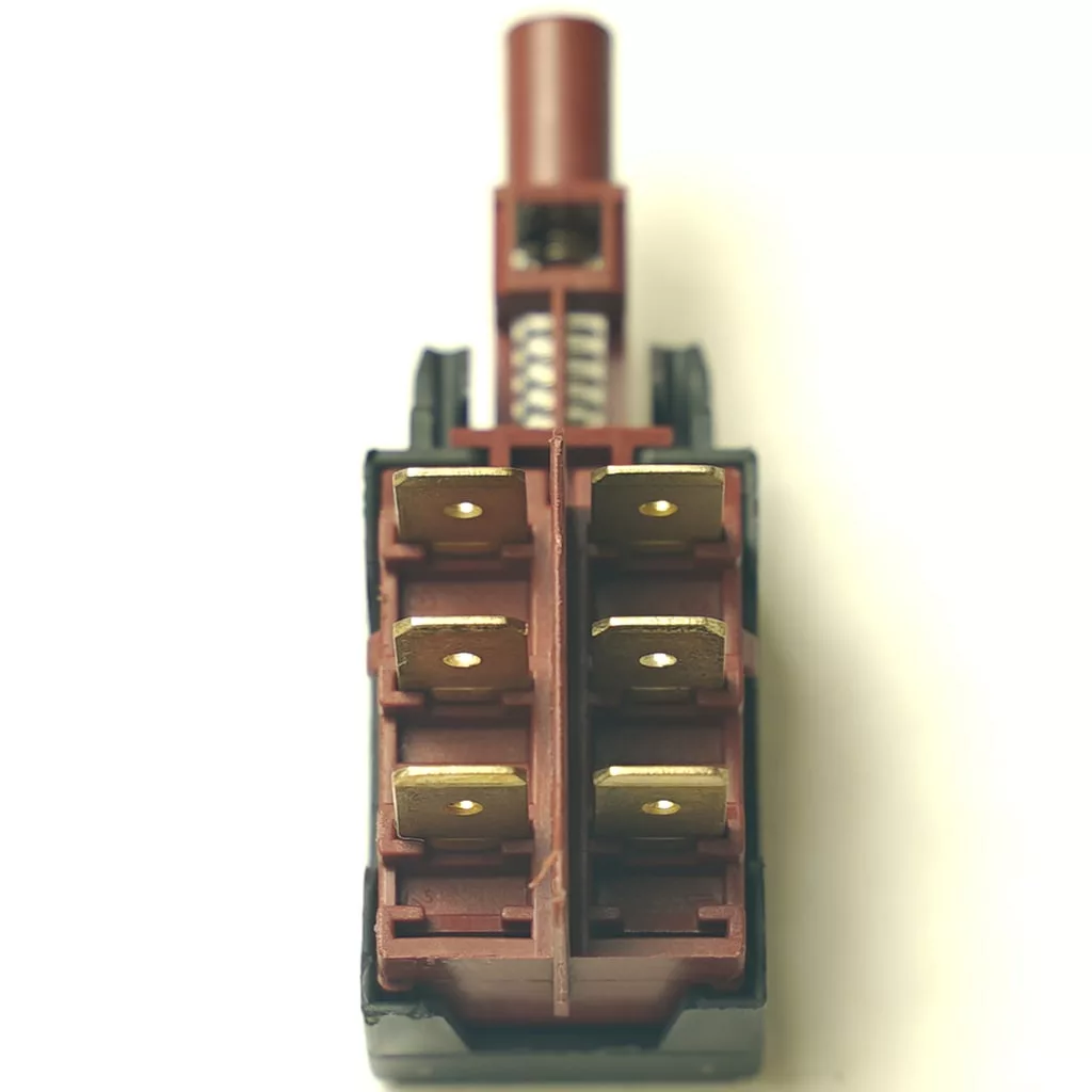 V.4568-min