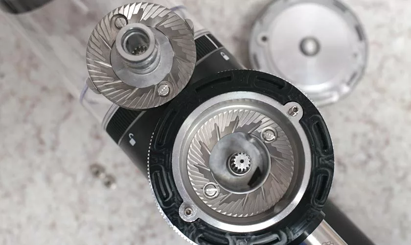 Pinion-burrs